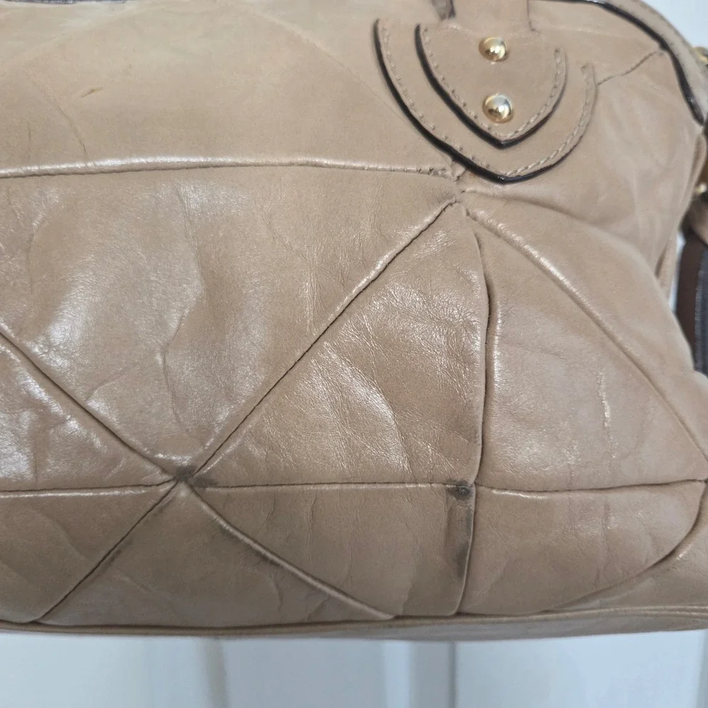 Marc Jacobs Quilted Leather Satchel Bag Tan‎ Beige Gold Chain Italian Designer